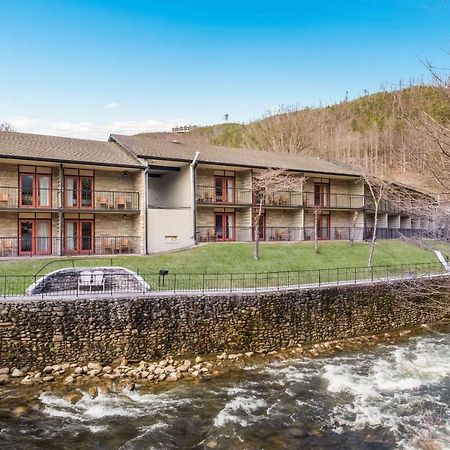 Econo Lodge Inn & Suites On The River Gatlinburg Exteriör bild